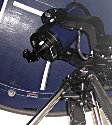 scope from bottom.jpg (43831 bytes)